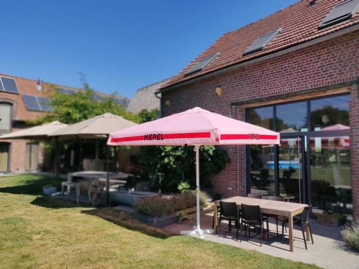 Chambre d’hôte pour 6 personnes, avec jardin ainsi que jacuzzi et piscine en Belgique