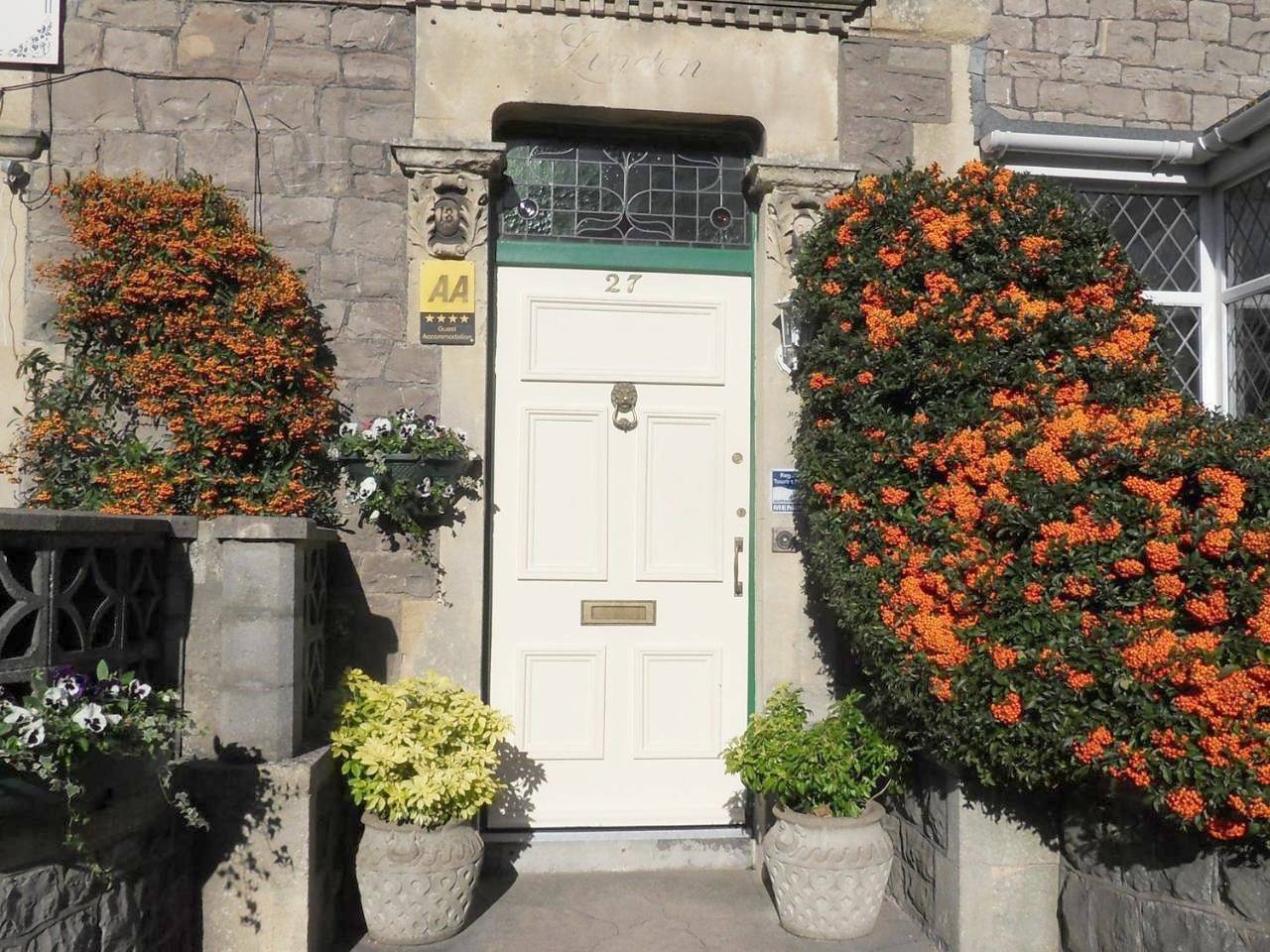 Linden Lodge Guest House in Weston-Super-Mare, North Somerset