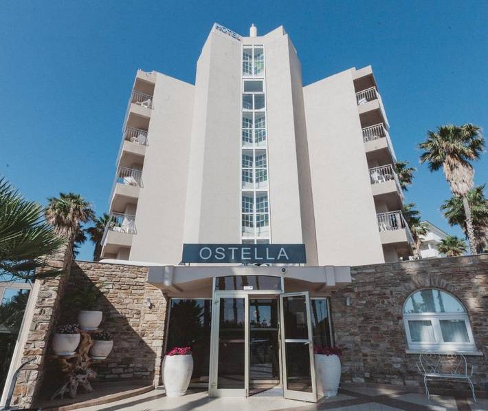 Hôtel pour 2 personnes, avec jacuzzi et terrasse ainsi que sauna et jardin, animaux acceptés à Bastia