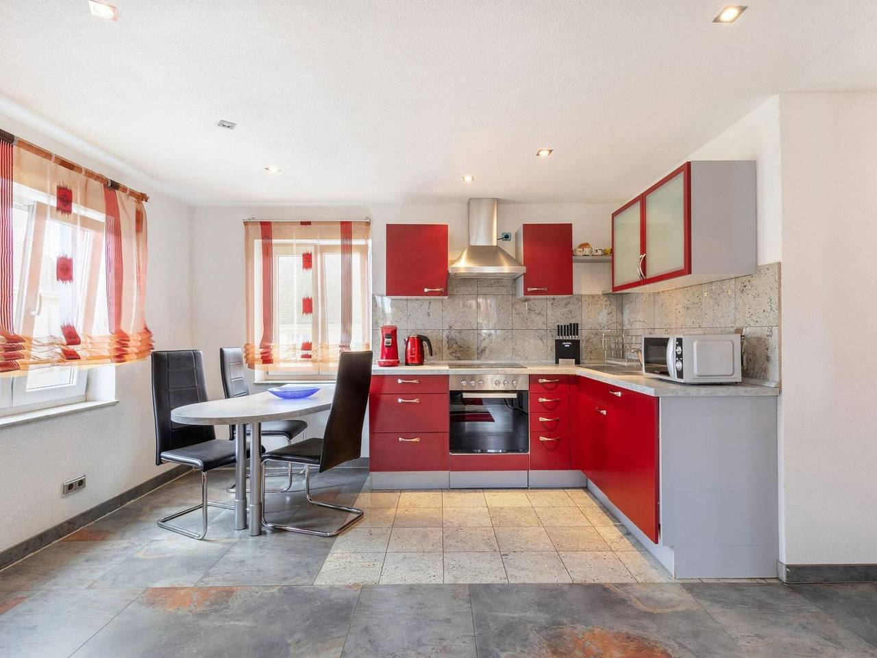 Ganze Wohnung, Cosy Apartment in Altshausen only 100 m from Castle in Altshausen, Region Bodensee-Oberschwaben