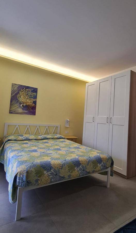 Il Melograno in Peschiera del Garda, Gardasee-Berge