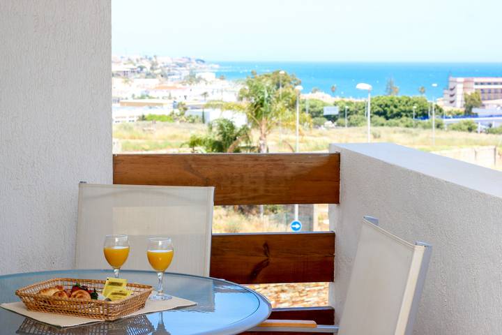 Entire apartment, La Cala apartment - perfect location in La Cala de Mijas, Mijas