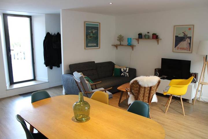 Location de vacances pour 8 personnes, avec jardin dans Office De Tourisme De Lancieux - 3