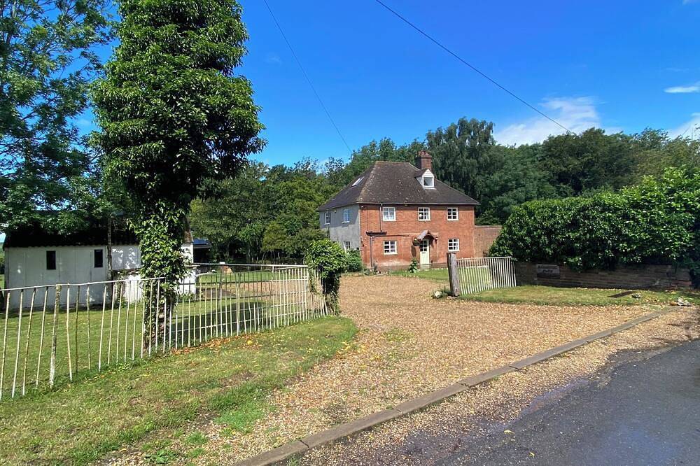 Country House. Amazing views. 40 mins from Central London. in Hertfordshire