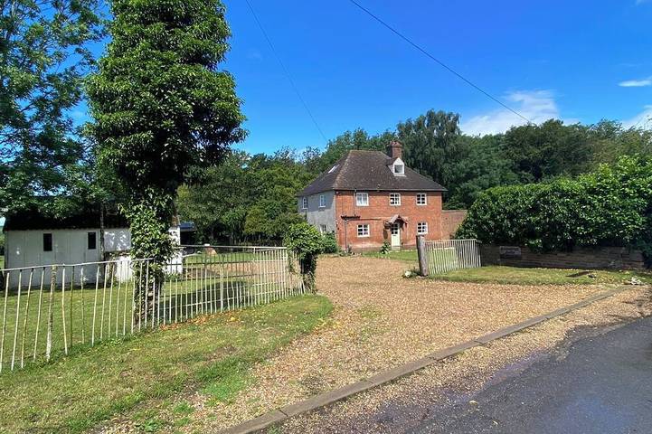Holiday rental for 12 people, with Terrace and Garden in Hertfordshire