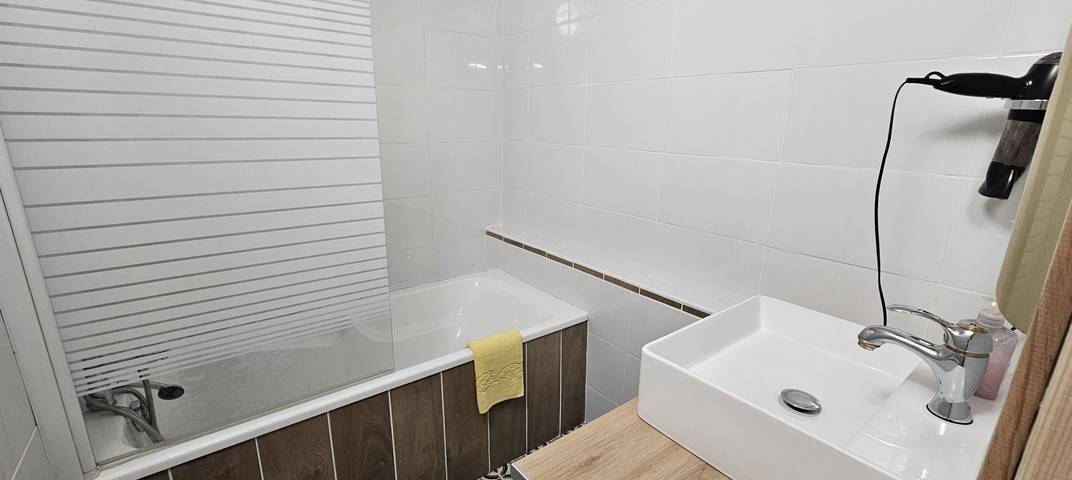 Chambre d’hôte pour 8 personnes, avec jacuzzi dans le Gard - 4