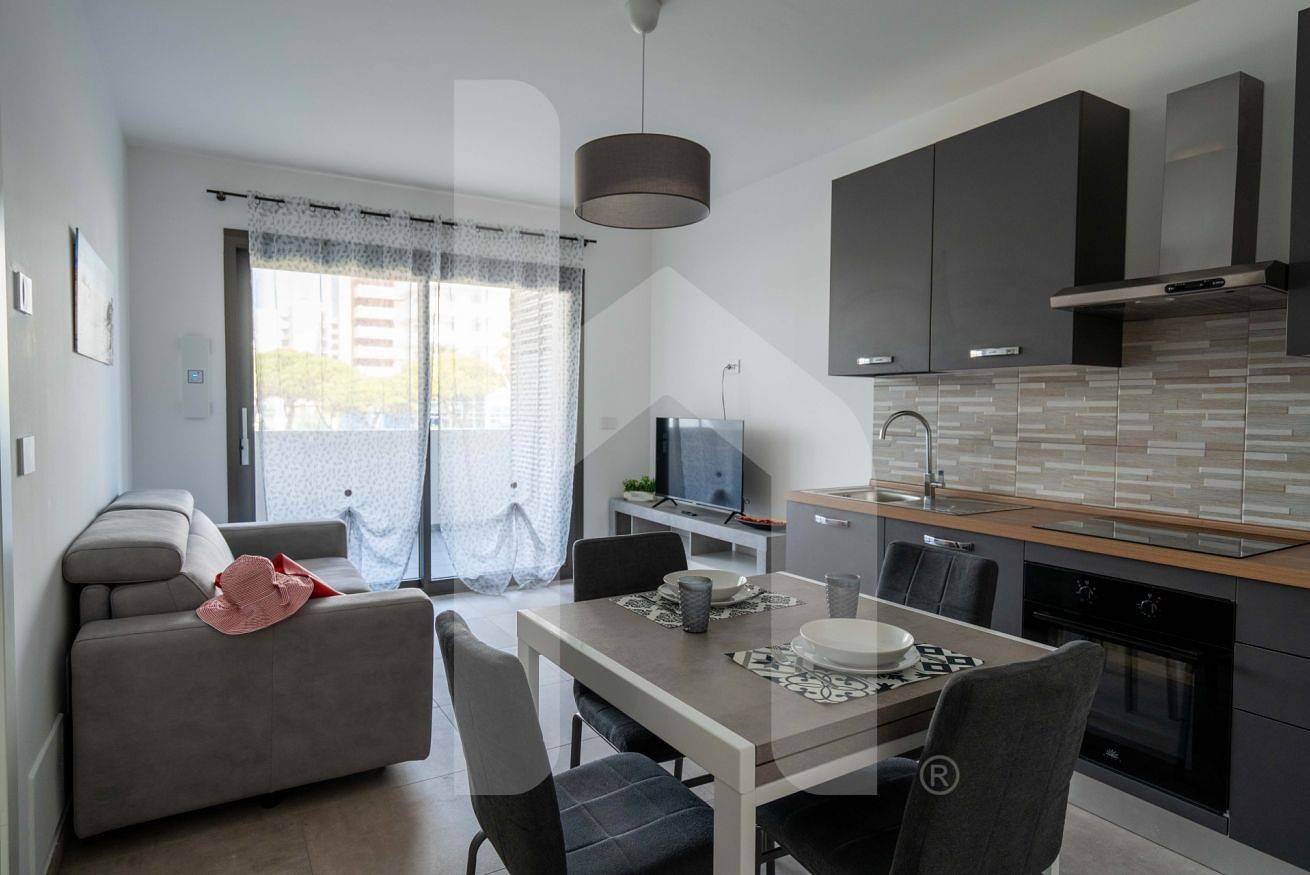Entire apartment, Homiday -  Waterfront, Interno 16 in Montesilvano Marina, Montesilvano