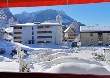 Gîte pour 2 personnes, avec vue et balcon dans Charmey