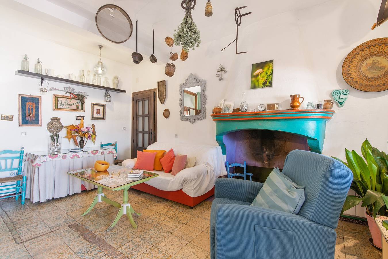 La Rana Verde with Fireplace, Mountain Views and Wi-Fi in Los Romeros, Jabugo