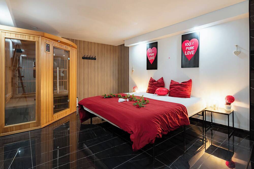 Apartamento entero, Le Qube Romantique by Prestige Home Living / sauna & whirlpool 2-seater in Montdidier, Montdidier region