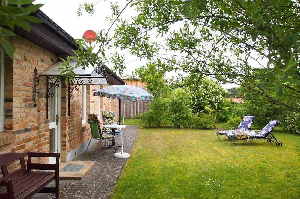 Ganze Wohnung, Ferienwohnung 1 - Ferienhof Rätzsee in Wustrow (Mecklenburgische Seenplatte), Mecklenburg-Strelitz