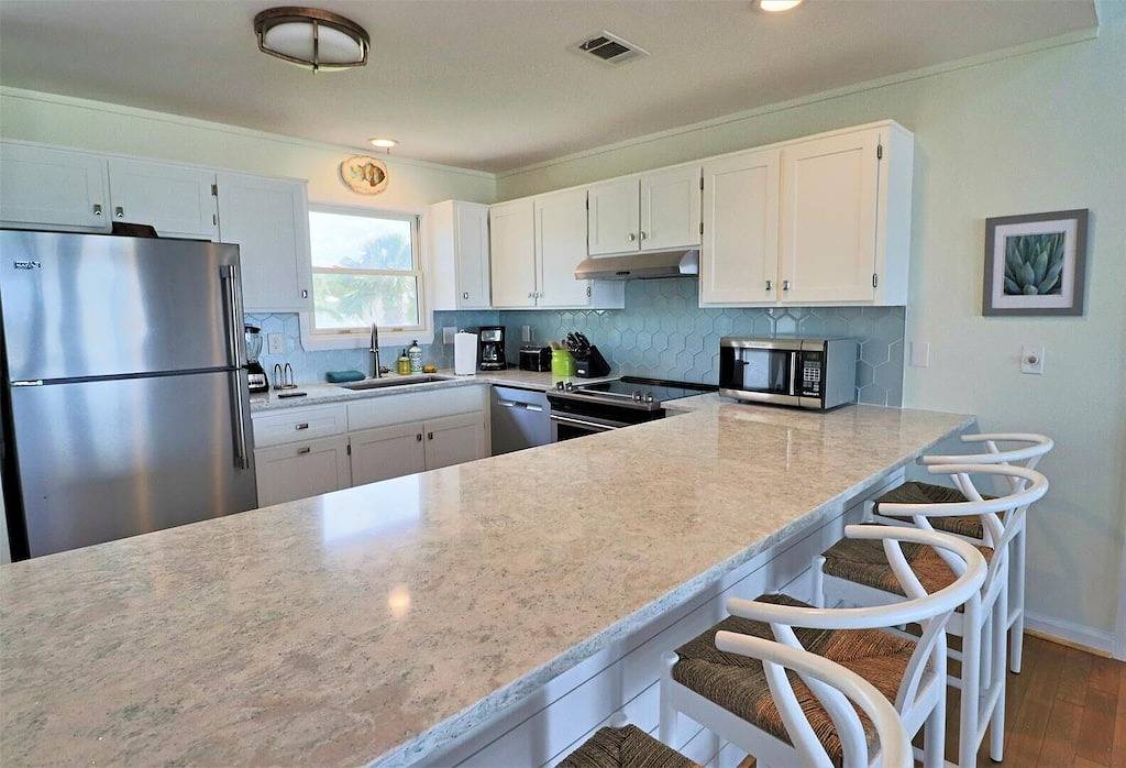 Cabana Del Sol Is A 2Bd/2Ba Gulf Front W/Amazing Views, 2 Screen Porches! in Indian Pass, Cape San Blas