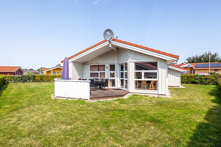 Ferienhaus für 6 Personen, mit Garten und Whirlpool sowie Sauna, kinderfreundlich