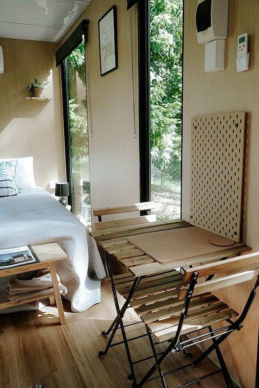 Cabin rentals and lodges for 2 people, with pool in Sunshine Coast