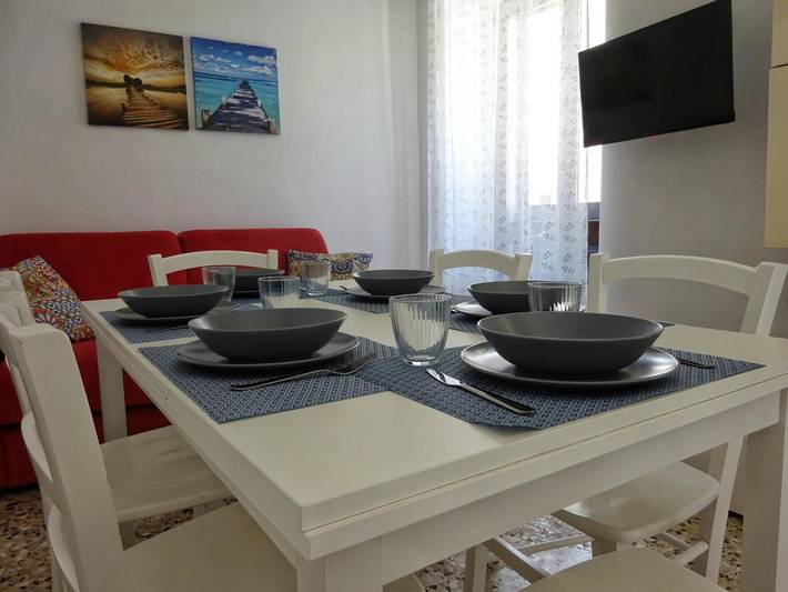 Hel lägenhet, Maison Vivian – Beachfront Apartment in the Heart of Marzamemi in Marzamemi, Pachino