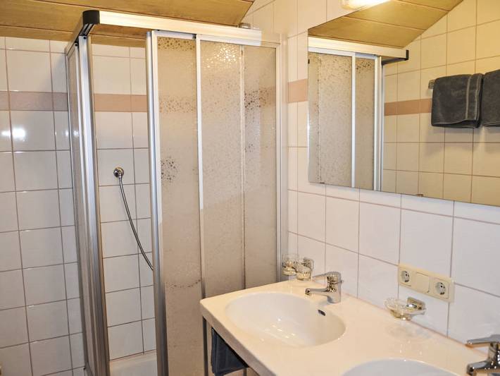Ferienhaus für 9 Personen, mit Terrasse und Garten in Tiroler Oberland - 4