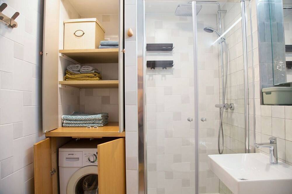 Ganze Wohnung, Charming Urban Retreat: A Gem in the Heart of Wedding at Vibrant Leopoldplatz in Wedding Berlin, Berlin