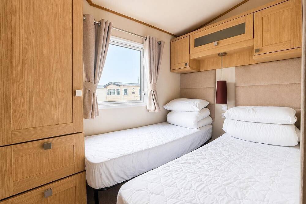 Homely caravan with decking at Golden Sands Haven Holiday Park in Mablethorpe, Lincolnshire