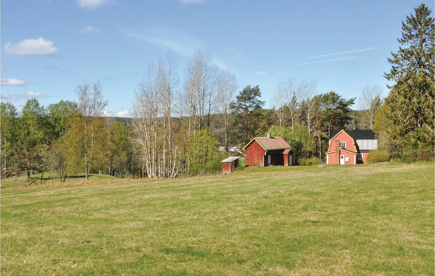 Hus för 5 Personer med trädgård in Dalslands kanal
