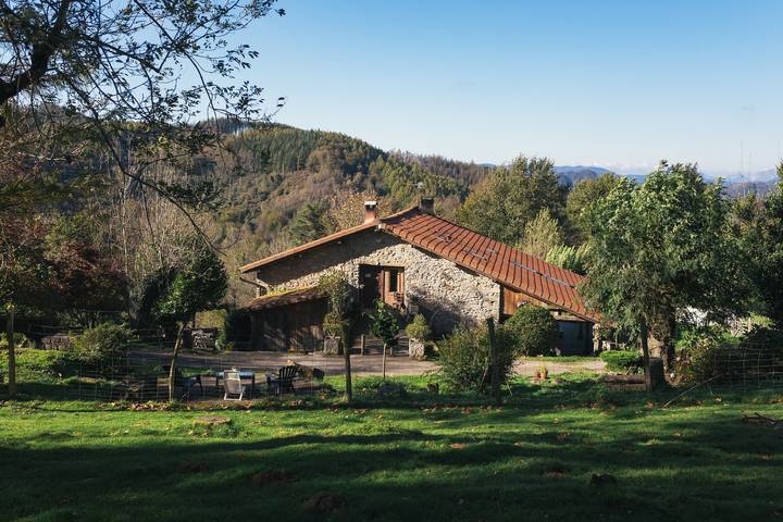 Casa rural para 8 personas, con Jardín en 