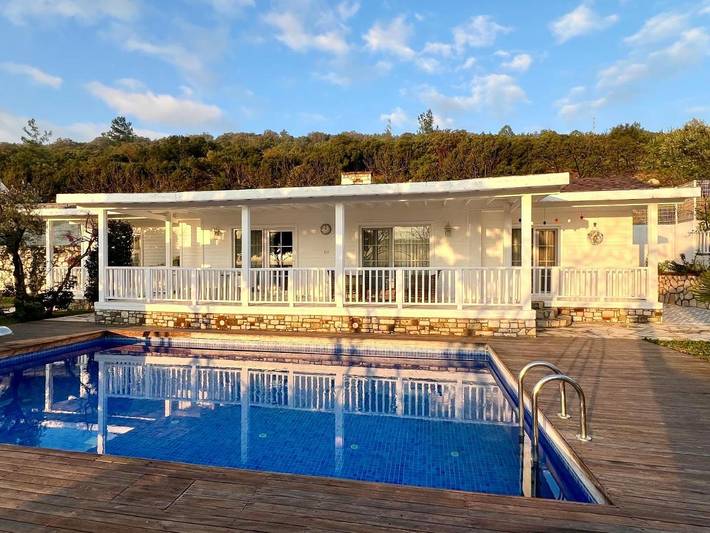 Villa für 4 Personen, mit Garten und Sauna sowie Pool und Ausblick, mit Haustier - 1