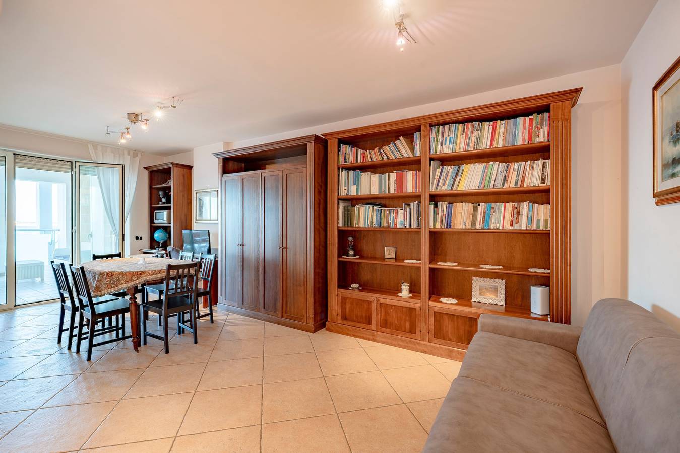 Ganze Wohnung, Apartment 'Rosato 60-Terrasse am Meer' mit Meerblick, Wlan und Klimaanlage in Bari, Bari Provinz