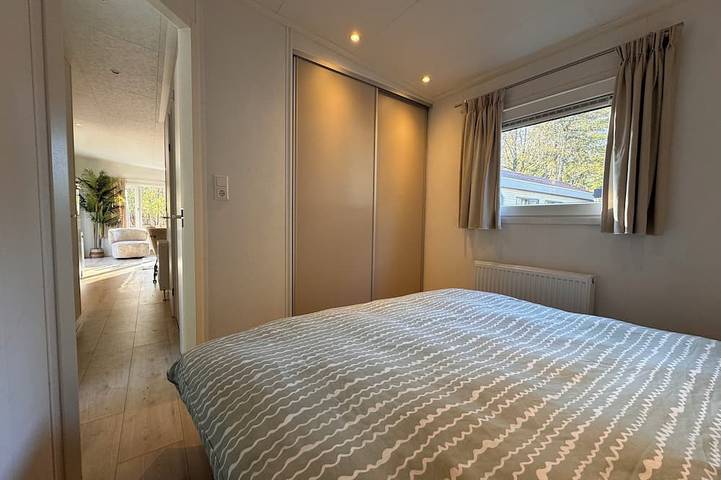 Ferienhaus mit Waldblick und privatem Jacuzzi in Veluwe