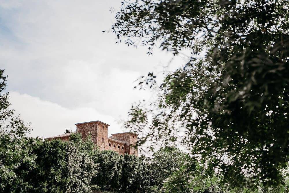 Chateau sur les collines du Lauragais in Marquein, Région de Carcassonne