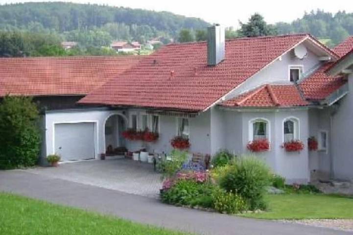 Ferienwohnung für 6 Personen, mit Garten und Terrasse