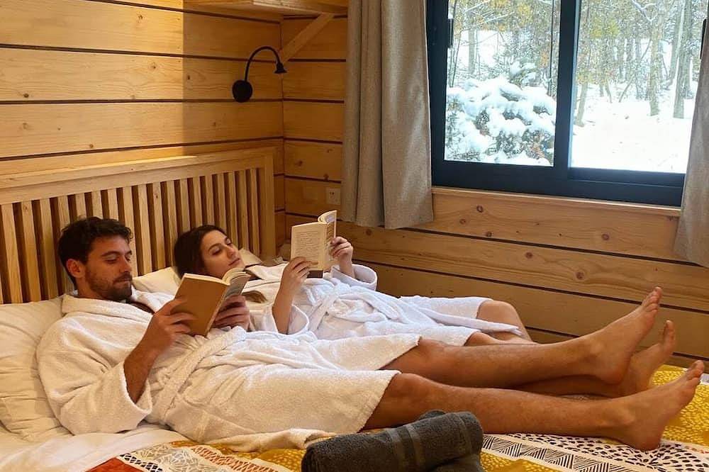 Hy•Lødge Spa n°2: Romantisch chalet voor 2 personen in de Vogezen in Anould, Saint-Dié-des-Vosges