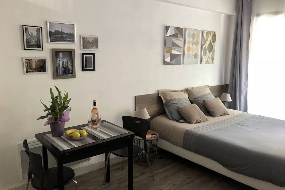 Appartement De Vacances pour 2 Personnes dans Aix-en-Provence, Région d'Aix-en-Provence