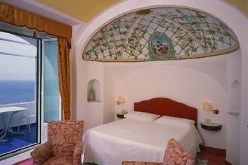 Villa for 24 Guests in Amalfi, Amalfi Coast, Picture 2