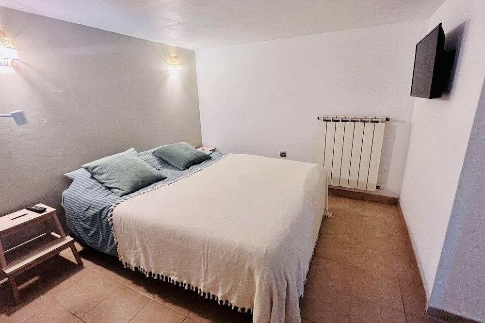Entire apartment, Appartement Independant in Mouans-Sartoux, Cannes region
