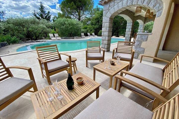 Villa für 12 Personen, mit Pool - 1