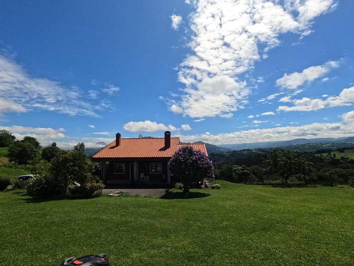 Casa rural para 7 personas, con vistas y jardín, Se admiten mascotas en Parres - 2