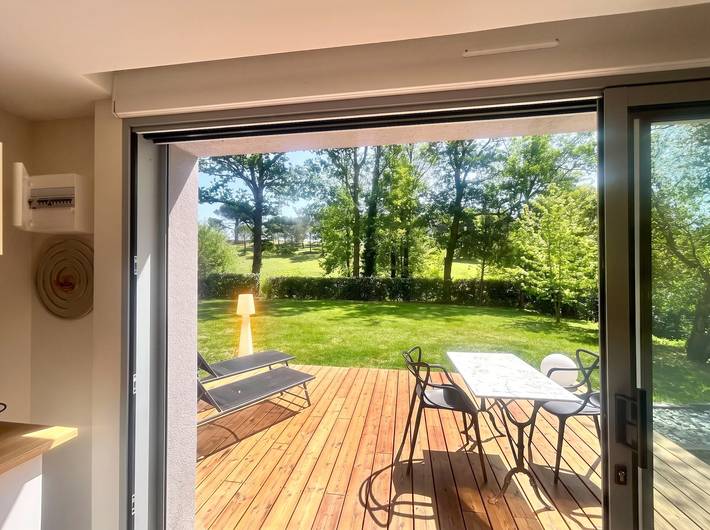 Estudio entero, Estudio acogedor con terraza en Carignan-de-Bordeaux, 28 m² in Carignan-de-Bordeaux, Región de Burdeos