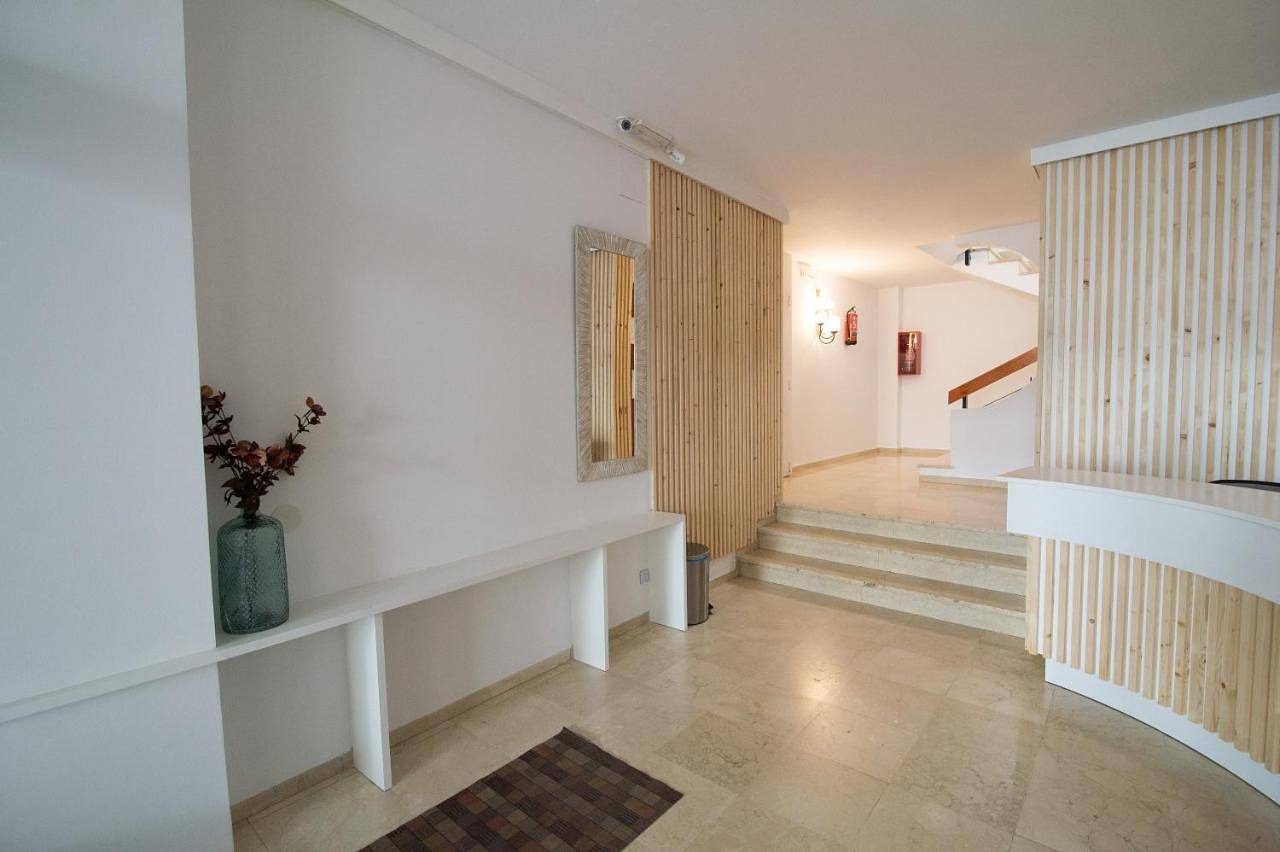 Appartement entier, Apartamentos Mestret in Ocean Beach Ibiza, Sant Antoni de Portmany