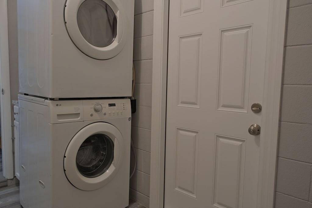 Awalk away from Busch Gardens and Adventure Island in Tampa, Tampa Bay