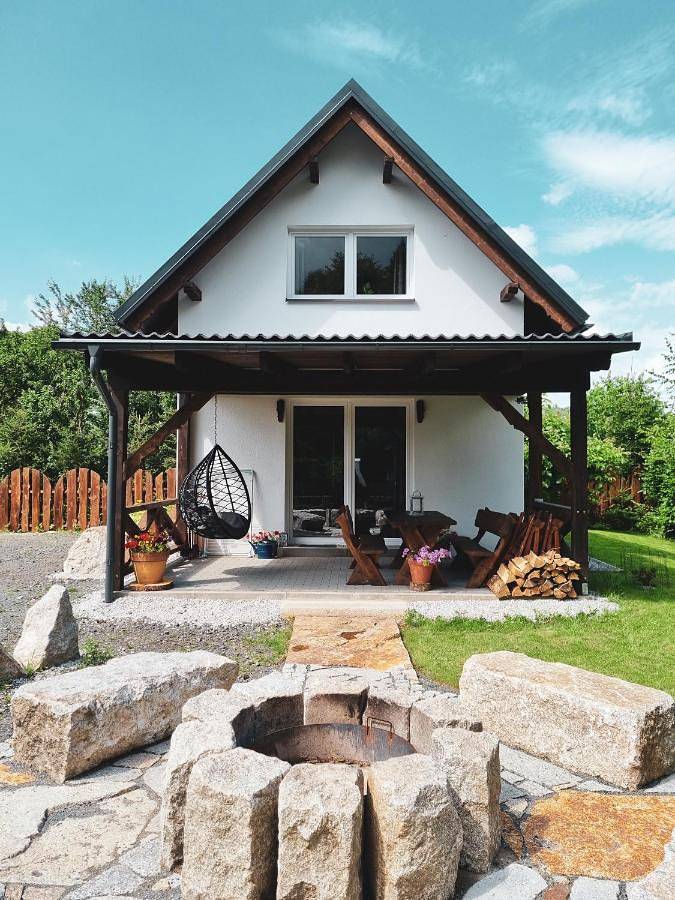 Apartament wakacyjny dla 6 osób, z jacuzzi i ogród w Sosnówka