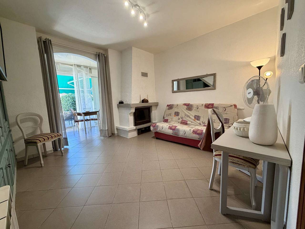 Entire apartment, Air-conditioned duplex, walk to beach - 5 guests in Borgo, Bastia region