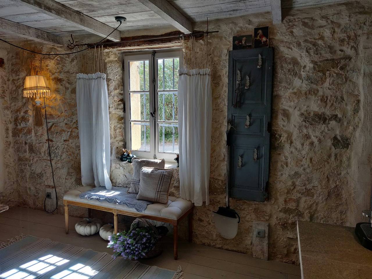 Romantisch appartement in historisch huis in de Provence in Roquefort-les-Pins, Cannes regio