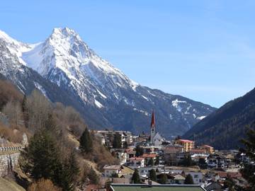 Ferienhaus für 13 Personen in Pettneu am Arlberg, Verwall, Bild 1