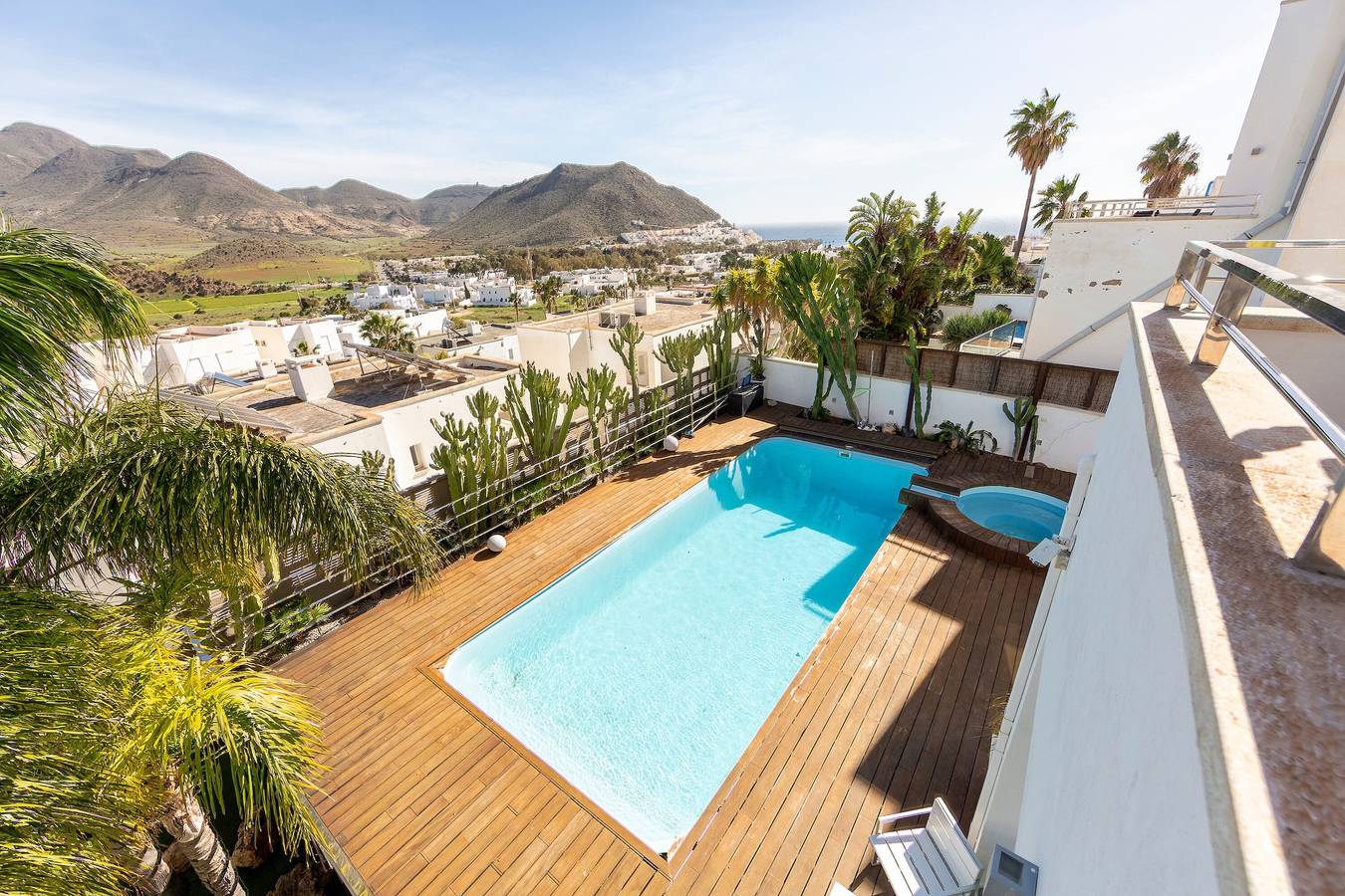 Villa 'Lux' com vista mar, Wi-Fi e ar condicionado in San José (Andaluzia), Níjar