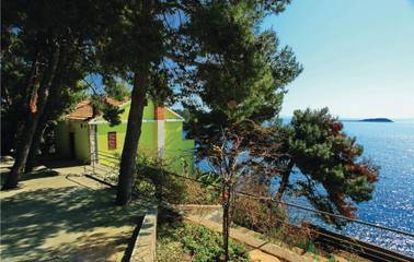 Cottage pour 4 personnes, avec terrasse en Korcula