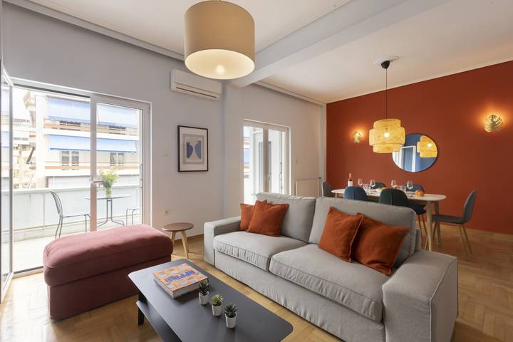 Appartement entier, - A happy 2 Bdr apartment that has a in Section centrale d'Athènes, Athènes