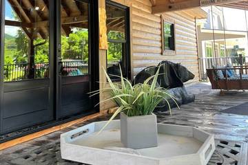Log Cabin for 7 Guests in Pigeon Forge, Sevier County, Picture 3