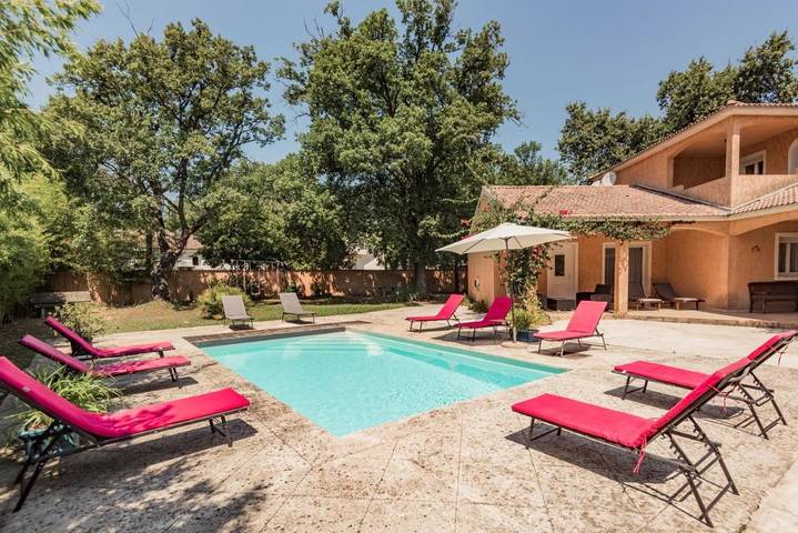Parc de vacances pour 12 personnes, avec Balcon et Terrasse ainsi que Jardin et Piscine dans Haute-Corse