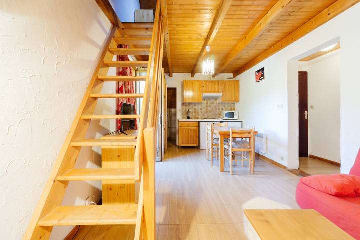 Ganze Wohnung, Ferienwohnung 'Appartement 8' mit Bergblick, Gemeinschaftsgarten und Wlan in Saint-Sorlin-d'Arves, Region Saint-Jean-de-Maurienne