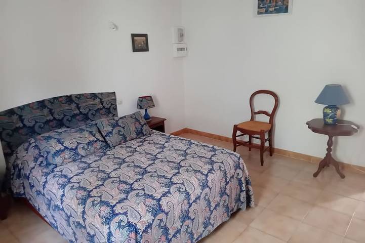 Gîte pour 2 personnes, avec jardin et terrasse à Belvédère-Campomoro - 2