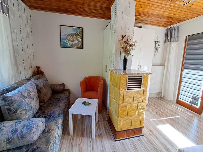 Ferienhaus für 3 Personen, mit Garten und Balkon, kinderfreundlich im Thüringer Wald - 2